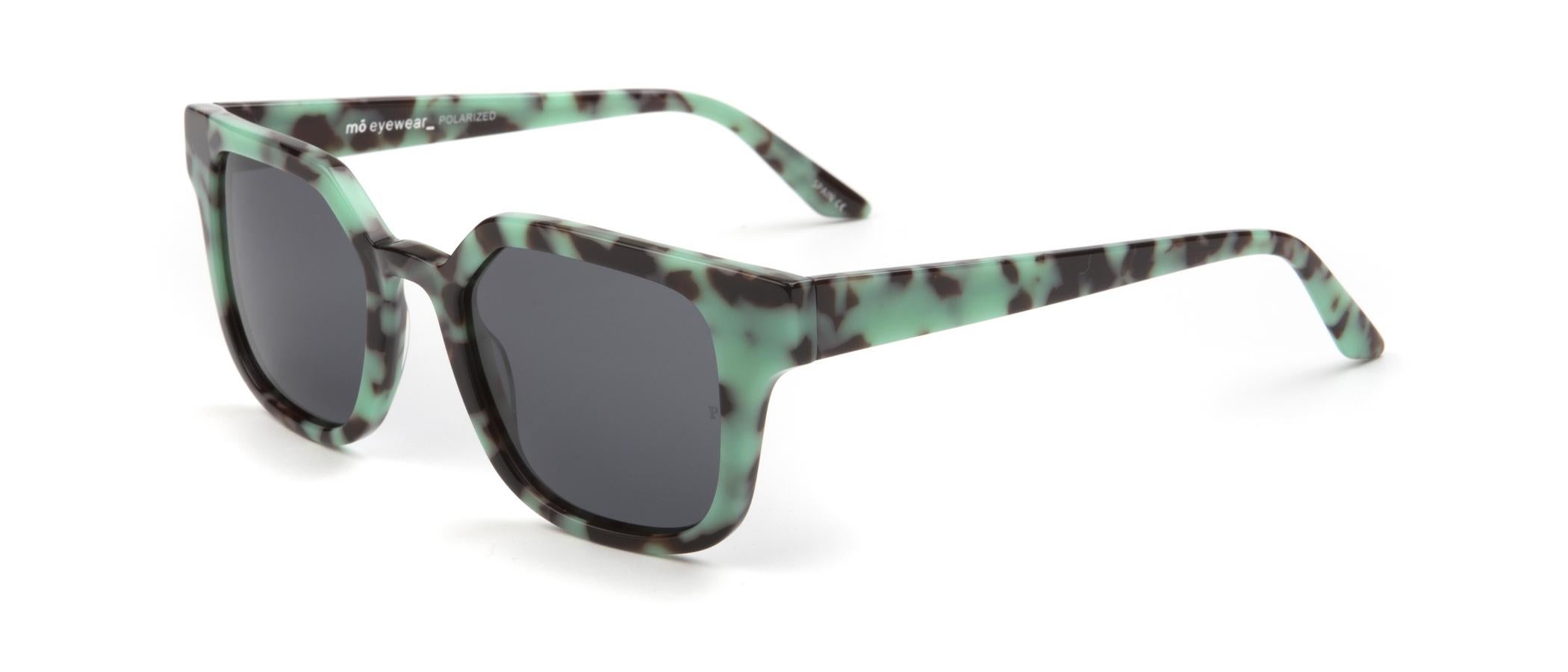 ¿Eres de las que apuestas por las gafas con un toque de color? Este modelo de Mó lo tiene en su justa medida. ¡Y nada menos que verde!