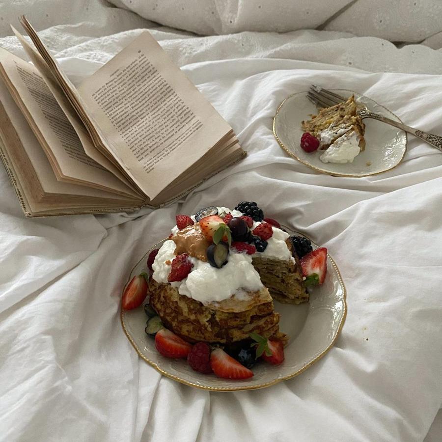 Paula Ordovás es la reina de las recetas fit, de eso no hay duda. La influencer hizo el otro día una receta de tortitas de plátano que están para chuparse los dedos. Si quieres hacerla tú también, pincha  aquí , tenemos la receta.