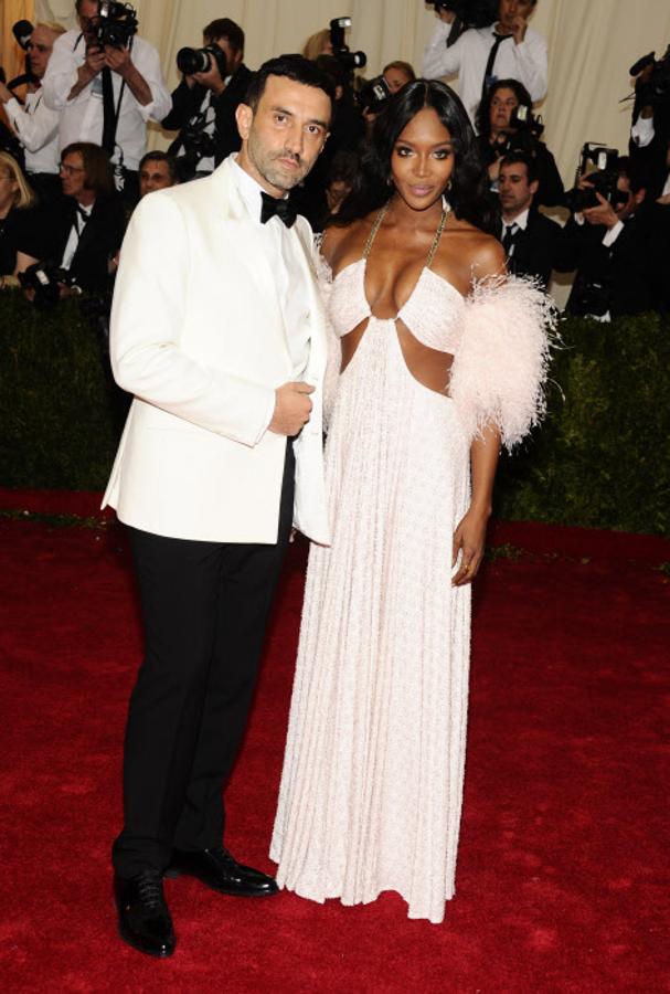 Con Riccardo Tisci en la Gala del Met de 2011.