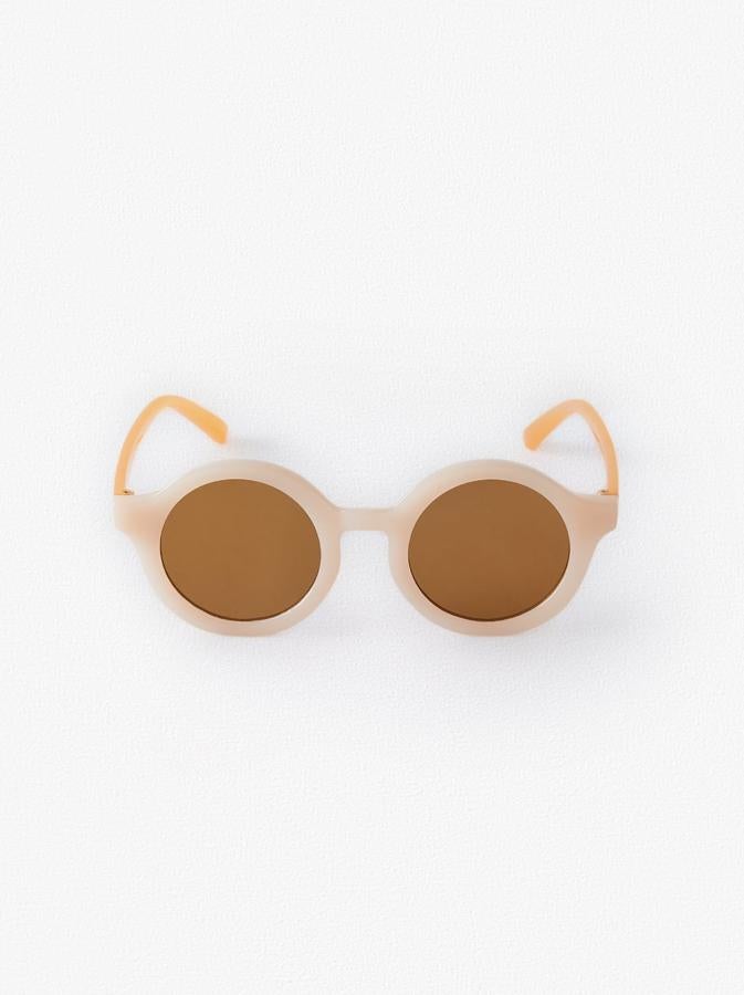 Gafas de sol de pasta redondas, de la colección de verano de Zara Kids (9,95 euros).