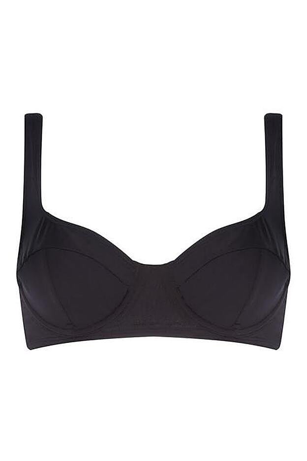 Top de bikini con aros y tirantes anchos, perefcto para las chicas con mucho pecho, de Primark (11 euros).