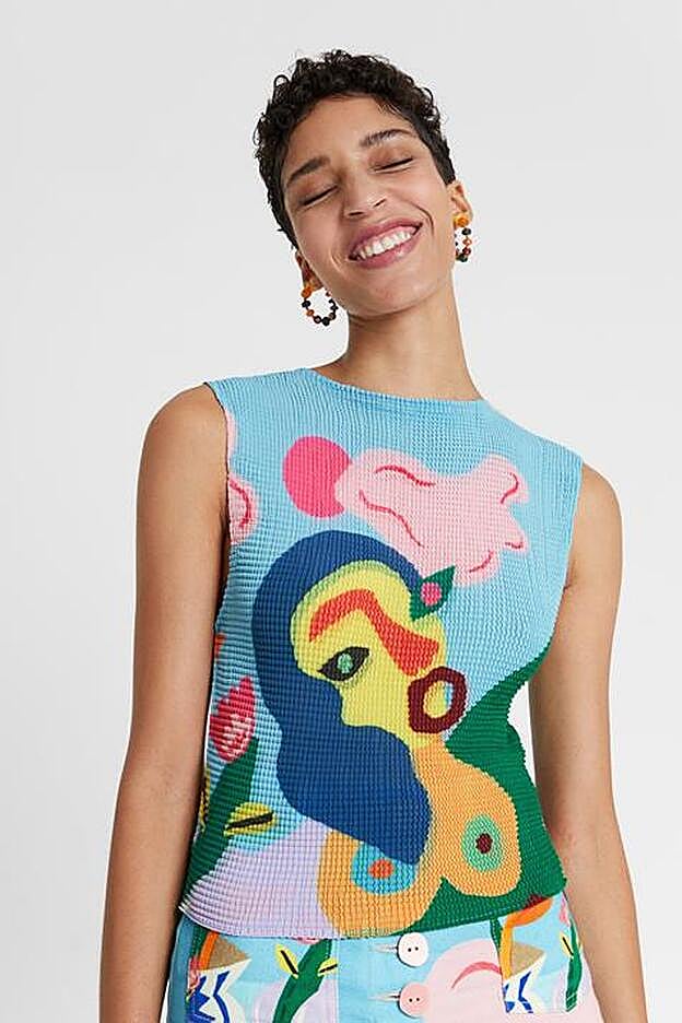 Top de Desigual, de la colección de verano de Miranda Makaroff para la marca.
