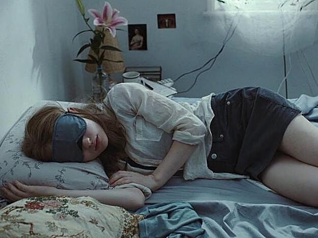 Para dormir bien (y de paso no engordar) hace falta oscuridad total.