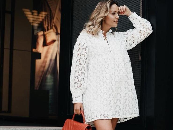 Fotos: Once vestidos mini con volumen de Zara, Bershka y Stradivarius perfectos para disimular tripa este verano