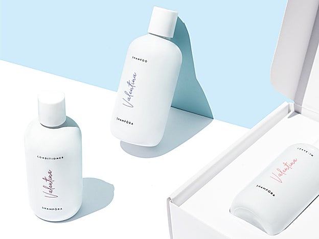 Champú, Acondicionador y Leave-In con ingredientes y aroma personalizados de Shampora (66 €).