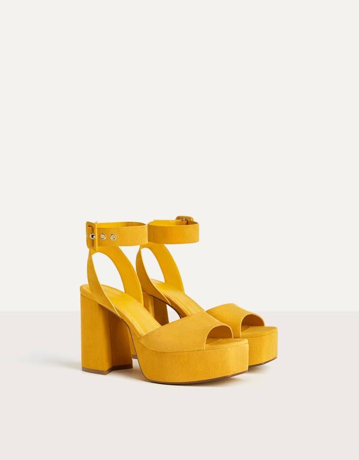 Sandalias de plataforma, 20.99 €.