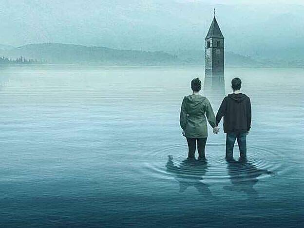 El campanario emergido de Curon (Netflix)