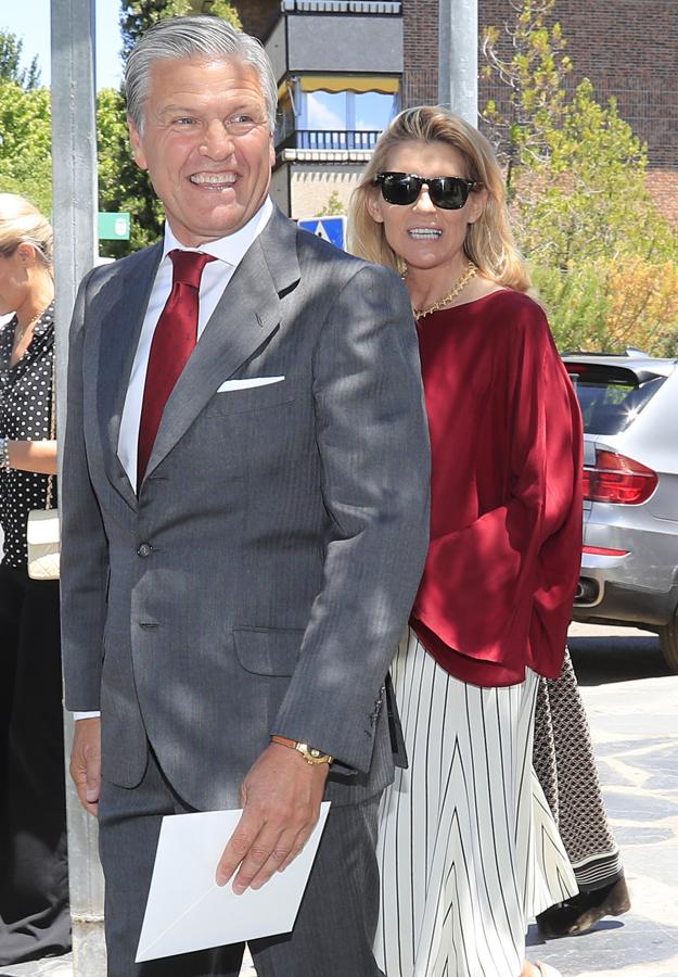 En 2011, el suyo fue el divorcio más mediático del momento. El torero y la chica bien fueron la pareja preferida de la prensa del corazón durante dos décadas, y cuando dieron por terminado su matrimonio, corrieron ríos de tinta.