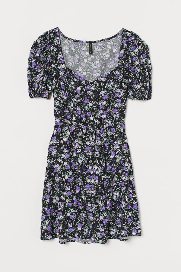 Minivestido camisero con manga corta abullonada, de las rebajas de H&M (19,99 €).
