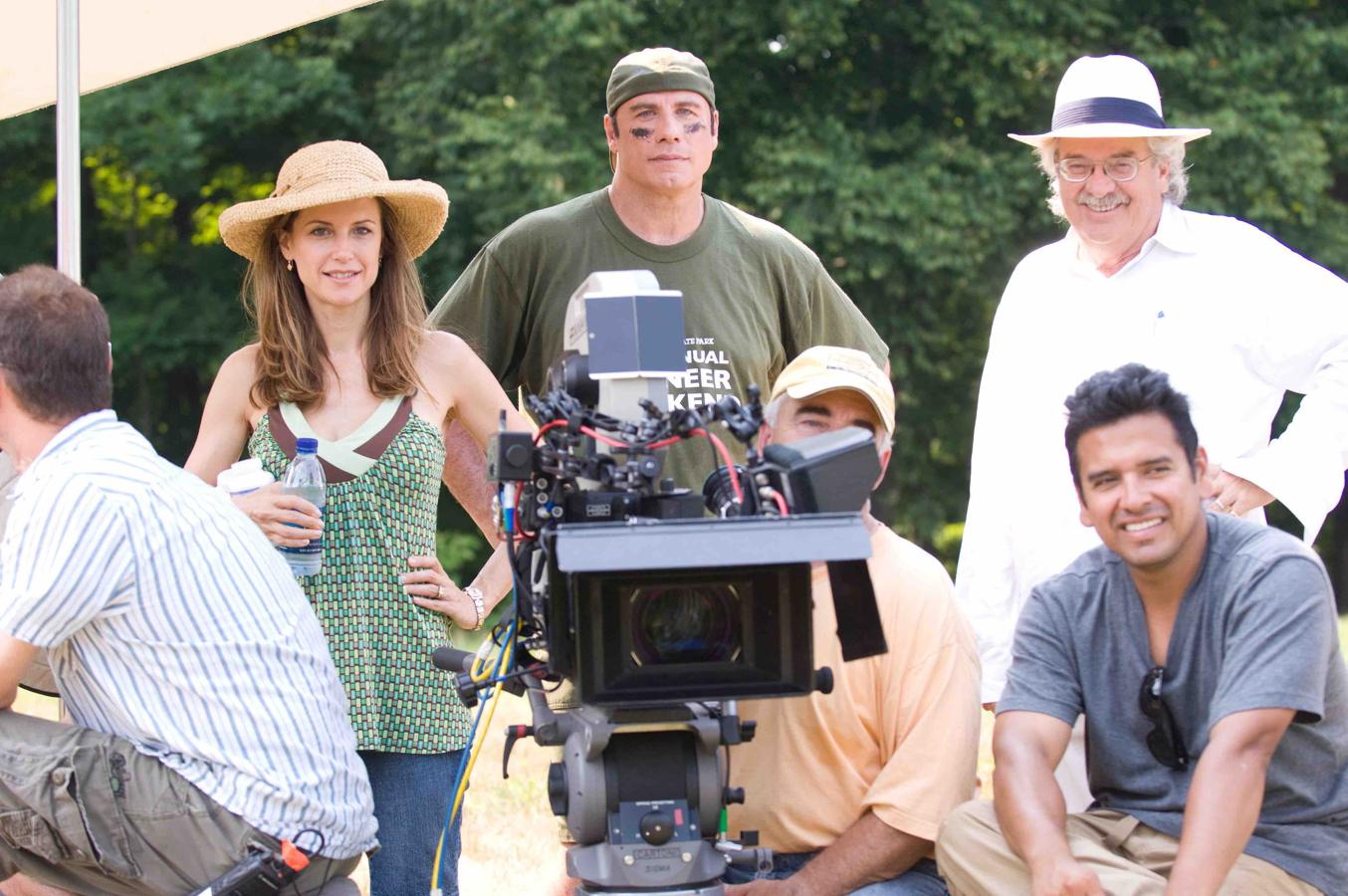 Durante el rodaje de Dos canguros muy maduros. Preston acompañaba a su marido durante sus temporadas de trabajo y compartieron pantalla en varias ocasiones. Entre ellas, esta película que ambos rodaron con Robin Williams.