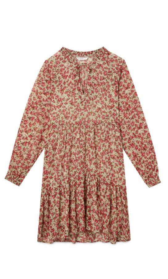 Con estampado floral, este vestido de manga larga de Stradivarius solo cuesta 7.99 euros y todavía está disponible en todas las tallas