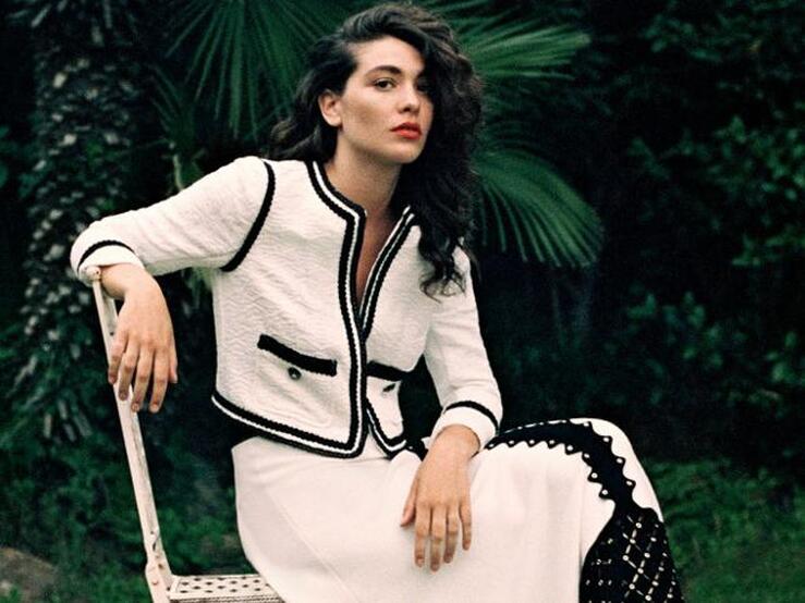 Fotos: En las rebajas de Uterqüe hemos dado con las prendas más bonitas y baratas para el entretiempo