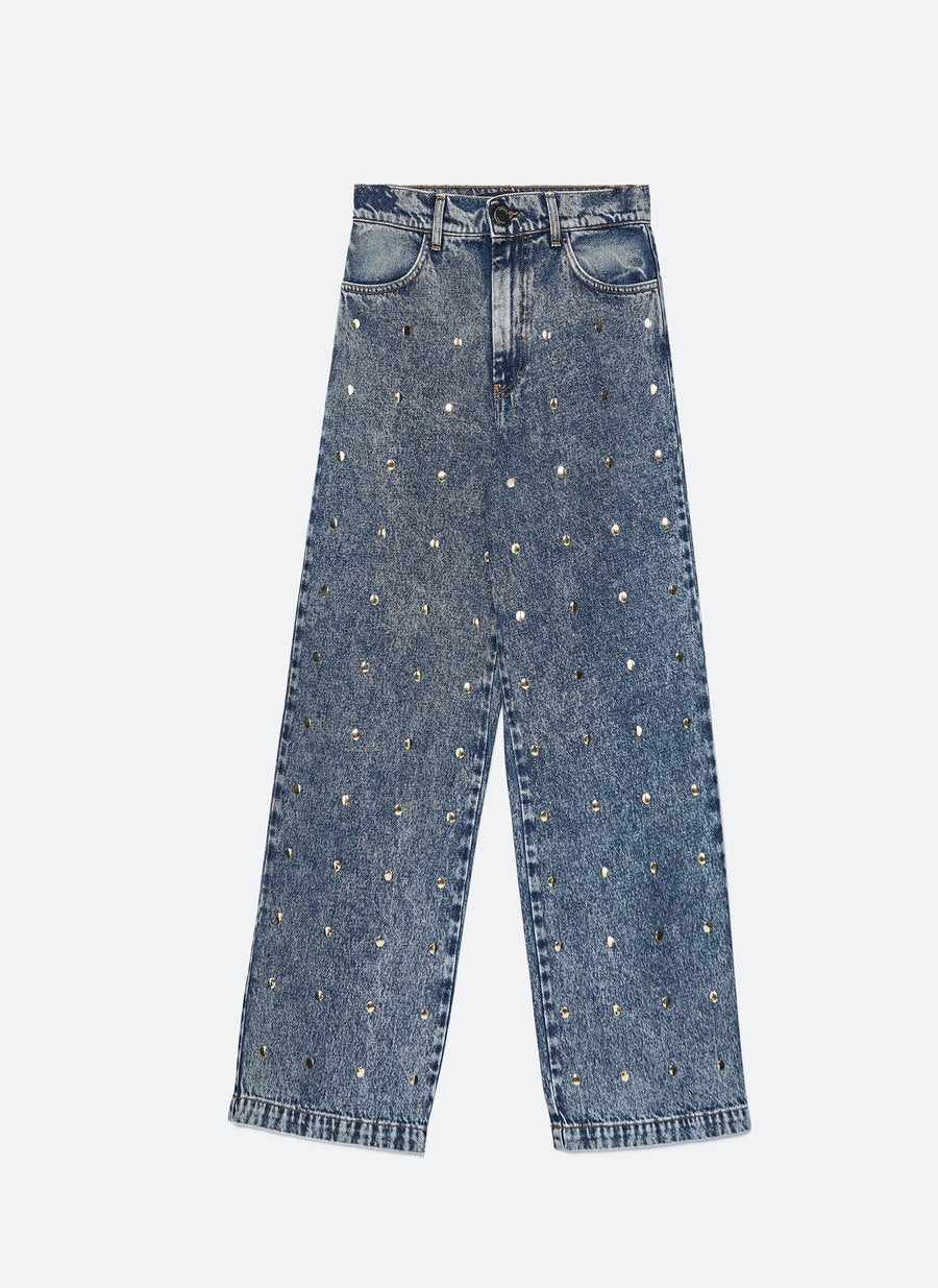 Pantalón ancho tipo culotte con tachuelas. Antes: 79 euros. Ahora: 39,95 euros.