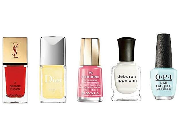 1. YVES SAINT LAURENT. La Laque Couture (29,60 €). 2. DIOR. Vernis, tono Ready (27 €). 3. MAVALA. Portofino (7,10 €). 4. DEBORAH LIPPMANN. Like a Virgin (21 €). 5. O·P·I. Mexico City Movemint (16,50 €).