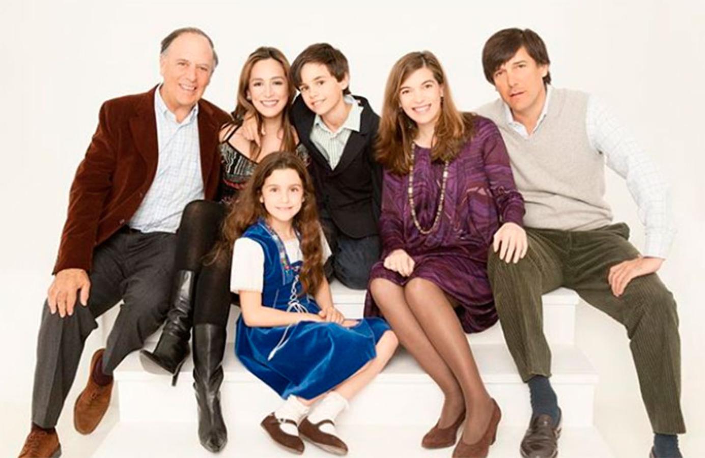 Esta es la imagen que colgó Tamara, hermana de Xandra Falcó, con todos los hermanos de padre juntos tras la muerte del marqués de Griñón.