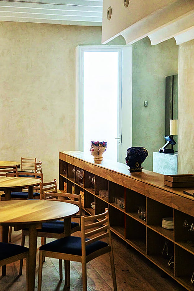 Meridional , Sevilla.