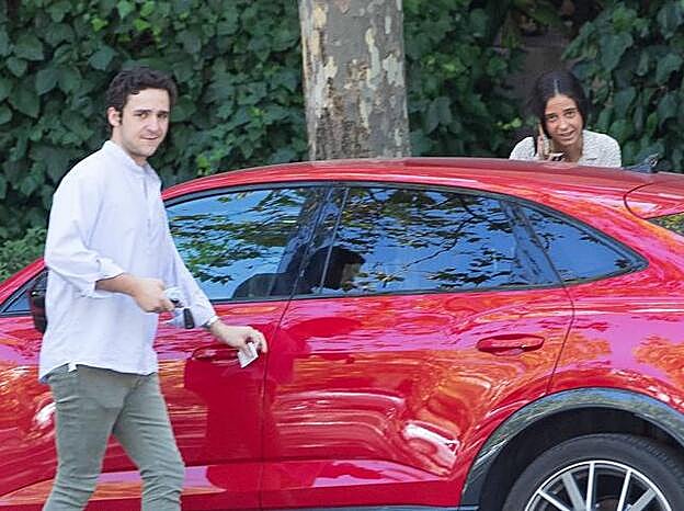 Los hermanos, juntos en el día del 20 cumpleaños de Victoria Federica.