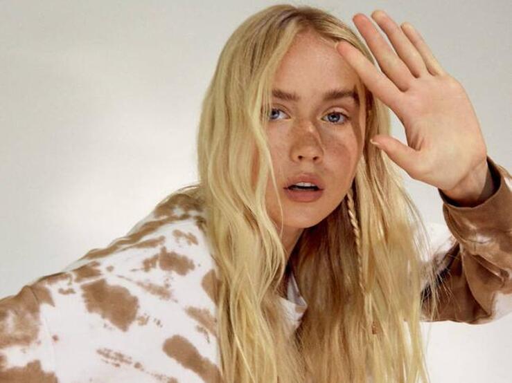 Fotos: Stradivarius apuesta por el estampado tie dye en su nueva colección de otoño