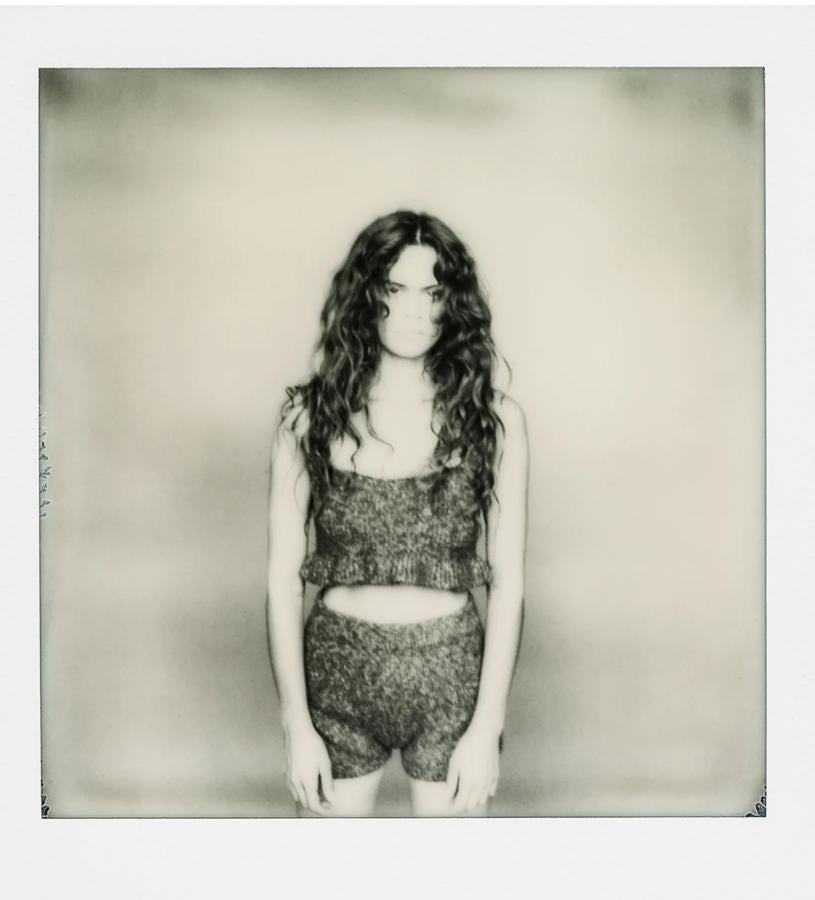 Los conjuntos de top y shorts de punto llegaron sigilosos a la tendencia de mano de las influencers, y parece que poco a poco se van asentando. Esta es la versión 'low cost' de Zara (12.95 euros el top, y 17.95 euros los shorts).