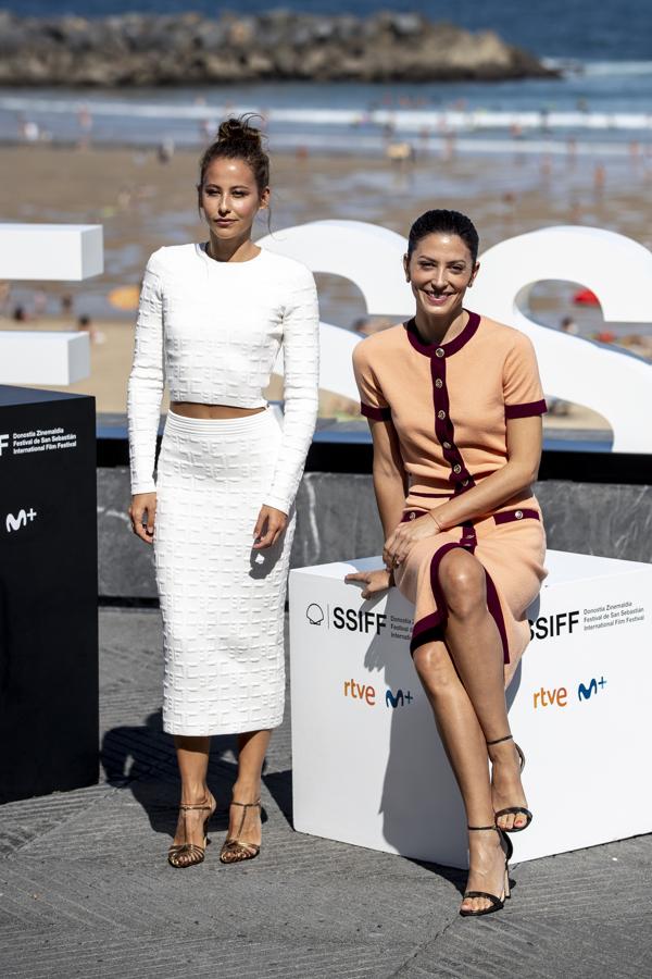 Irene Escolar y Bárbara Lennie.