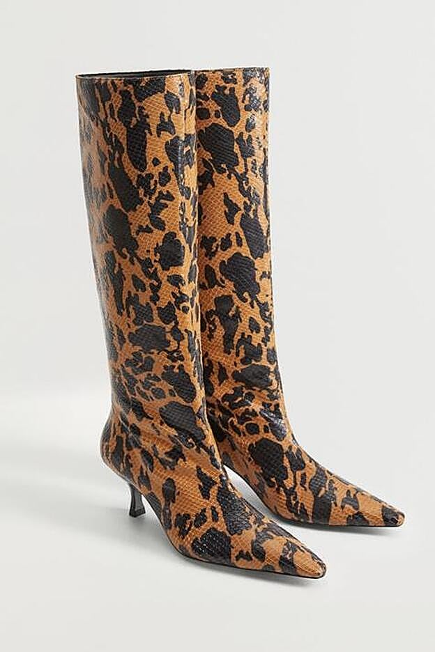 Con un diseño muy original, estas botas de Mango, además de comodísimas, brillan con luz propia.