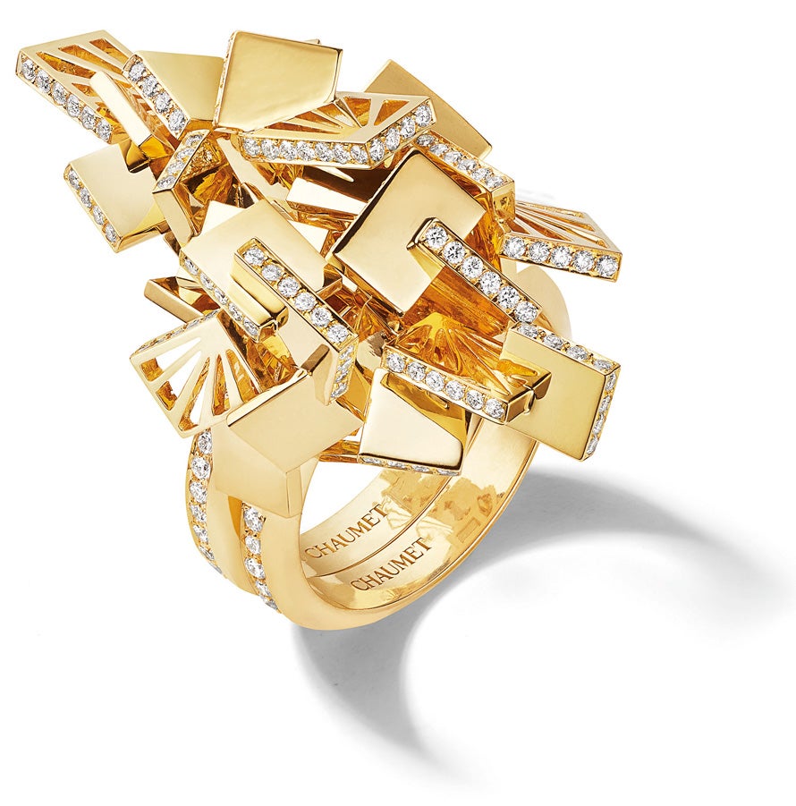 Anillo Skyline de oro amarillo con diamantes, de Chaumet.