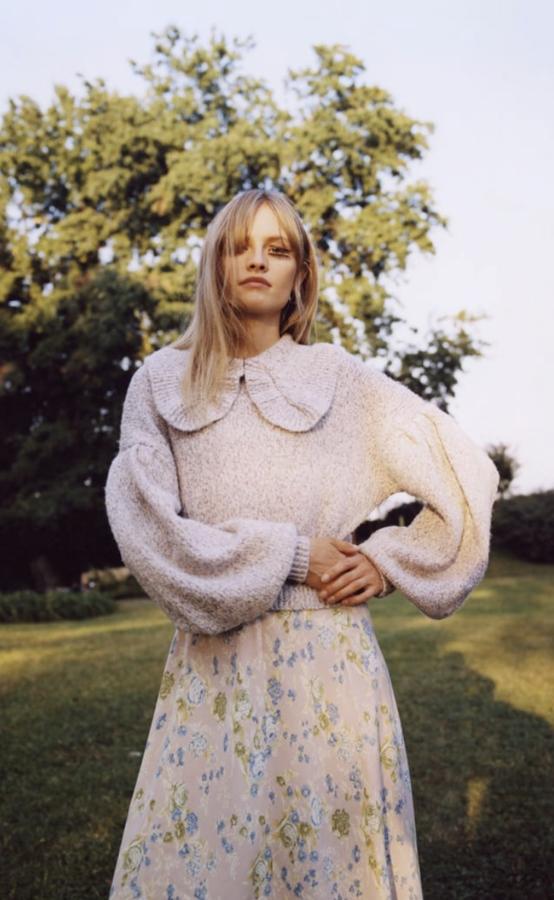 Jersey de punto rústico y mangas oversize, de Zara (25,95 euros).