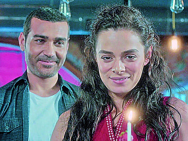 Fotograma de la serie 'Mujer' (Antena 3)