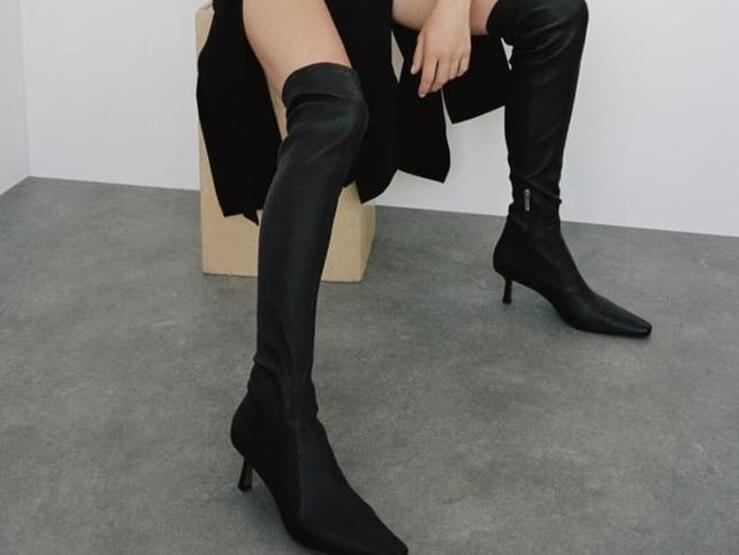 Fotos: Las botas más espectaculares del invierno se llevan por encima de la rodilla (y estilizan muchísimo las piernas)