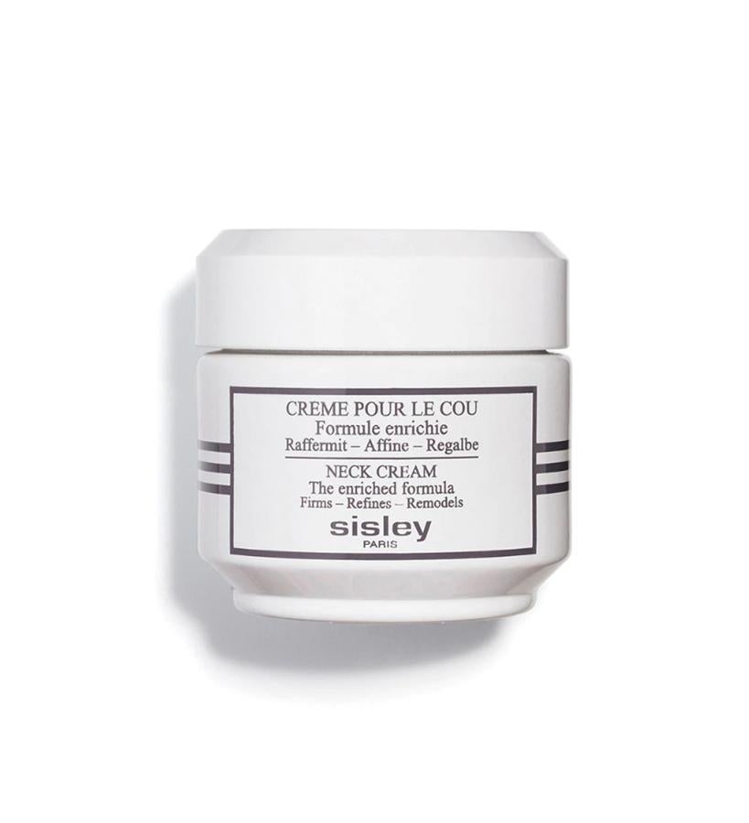 El extracto de granos de avena, activo tensor 3D, permite una acción lifting inmediata; el extracto de fibras de soja proporciona una acción reafirmante intensiva, y el trío formado por la cafeína y los extractos de alga roja y castaña de indias afinan. Además, contiene activos hidratantes y nutritivos que alisan la piel y difuminan las arrugas. El cuello se afina y el óvalo está más definido.  Crème Pour Le Cou de Sisley  (136,50 €).