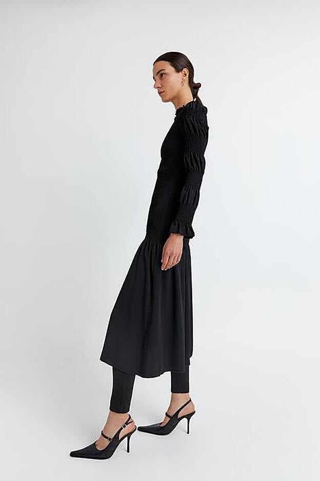 las tallas S y M ya están agotadas pero aún puedes encontrarlo en la L.