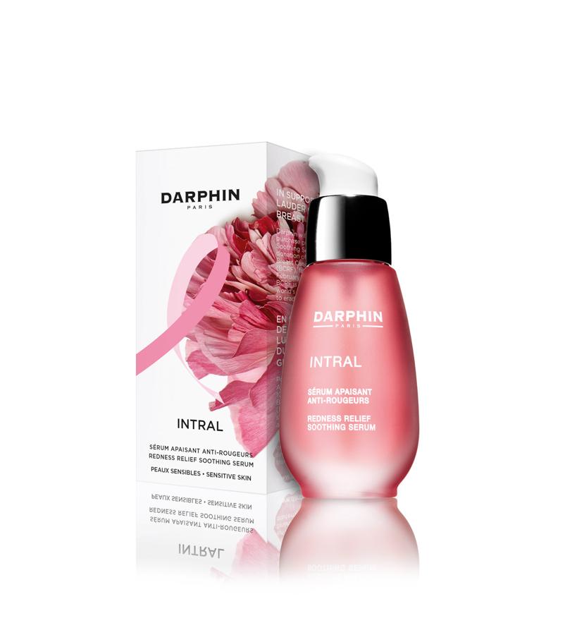 Su tecnología microagua y un complejo calmante de tres flores (espino, peonía y camomila), calma y previene la irritación que envejece la piel. Por cada producto vendido se donarán 3 € a la investigación médica sobre el cáncer de mama. Sérum Calmante Antirrojeces de Darphin (63 €).