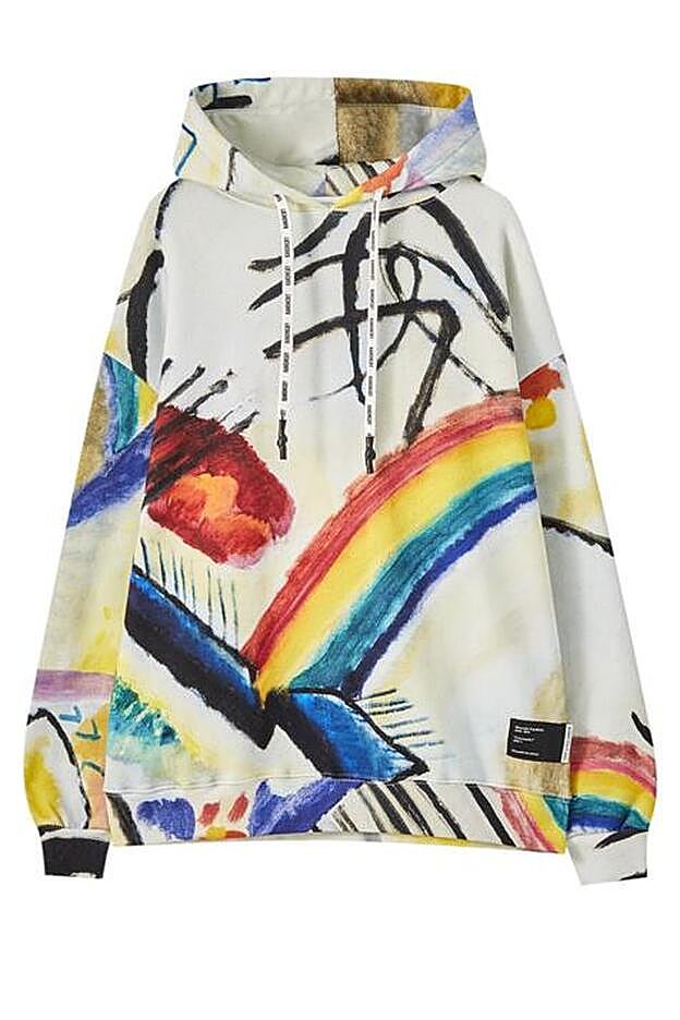 Sudadera "Cossacks", de Wassily Kandinsky, de Pull & Bear (29,99 €).