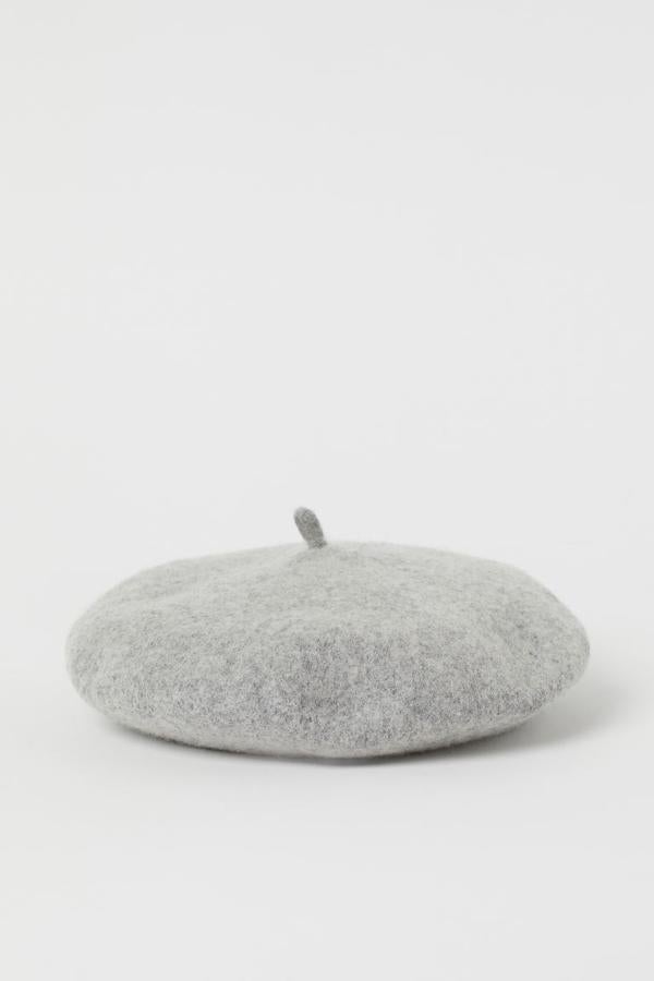 Boina de fieltro gris, de H&M (9,99 €).