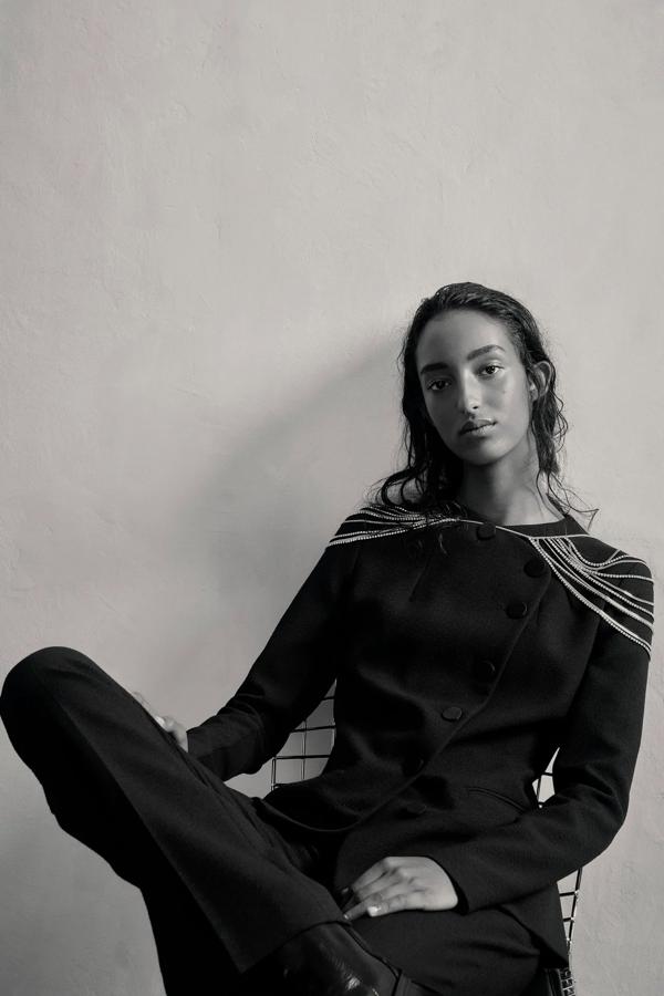 Fotos: Prendas joya: cuellos, tops, cinturones y arneses para cuando te apetece apostar por lo extra en tus looks de otoño