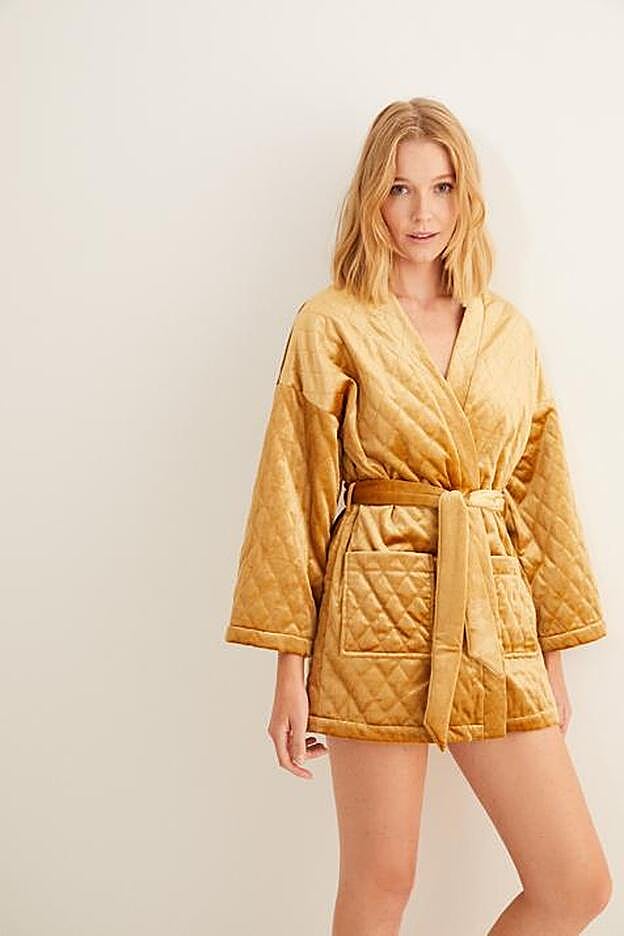 Bata dorada de Women'secret.