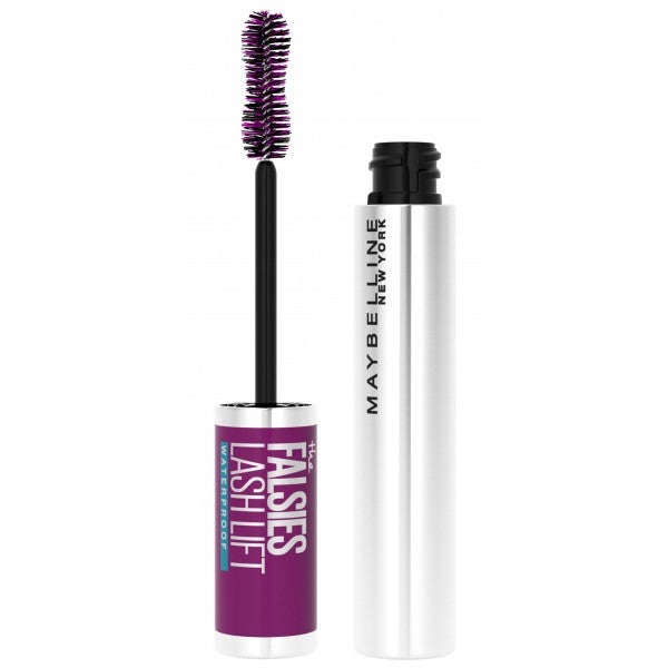 Sin grumos, ni manchas ni escamas. Consigue una mirada de impacto con la máscara low cost Falsies Lash Lift Waterproof de Maybelline. Su fórmula con infusión de fibra voluminiza y extiende las pestañas durante todo el día. (10,99 euros Primor).
