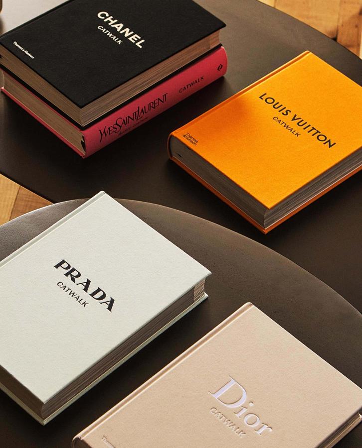 Y, para los mayores, maravillosos libros de moda (49.95 euros).