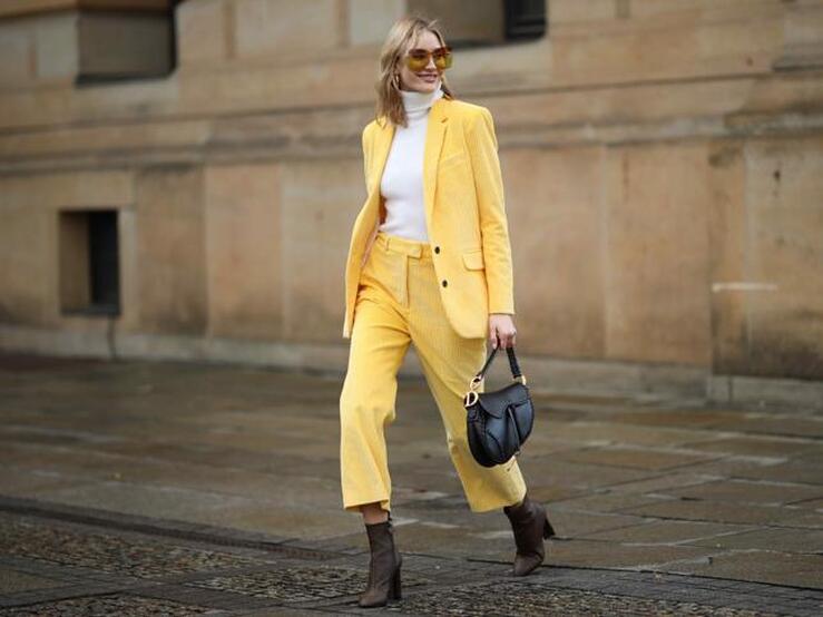 Fotos: Sin miedo a la pana: el tejido que te soluciona cualquier look invernal