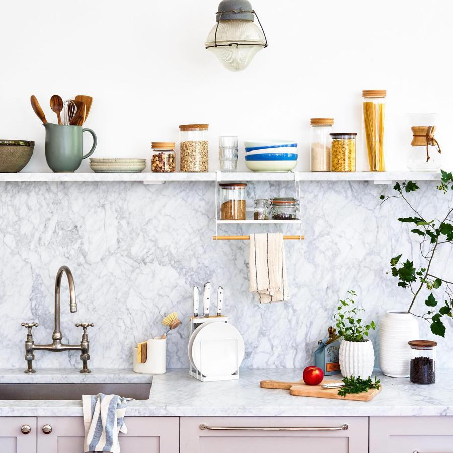 Una cocina en orden es una joya. Y con estos packs de cinco botes transparentes de Amazon Home (30.99 euros) será mucho más fácil conseguirlo.