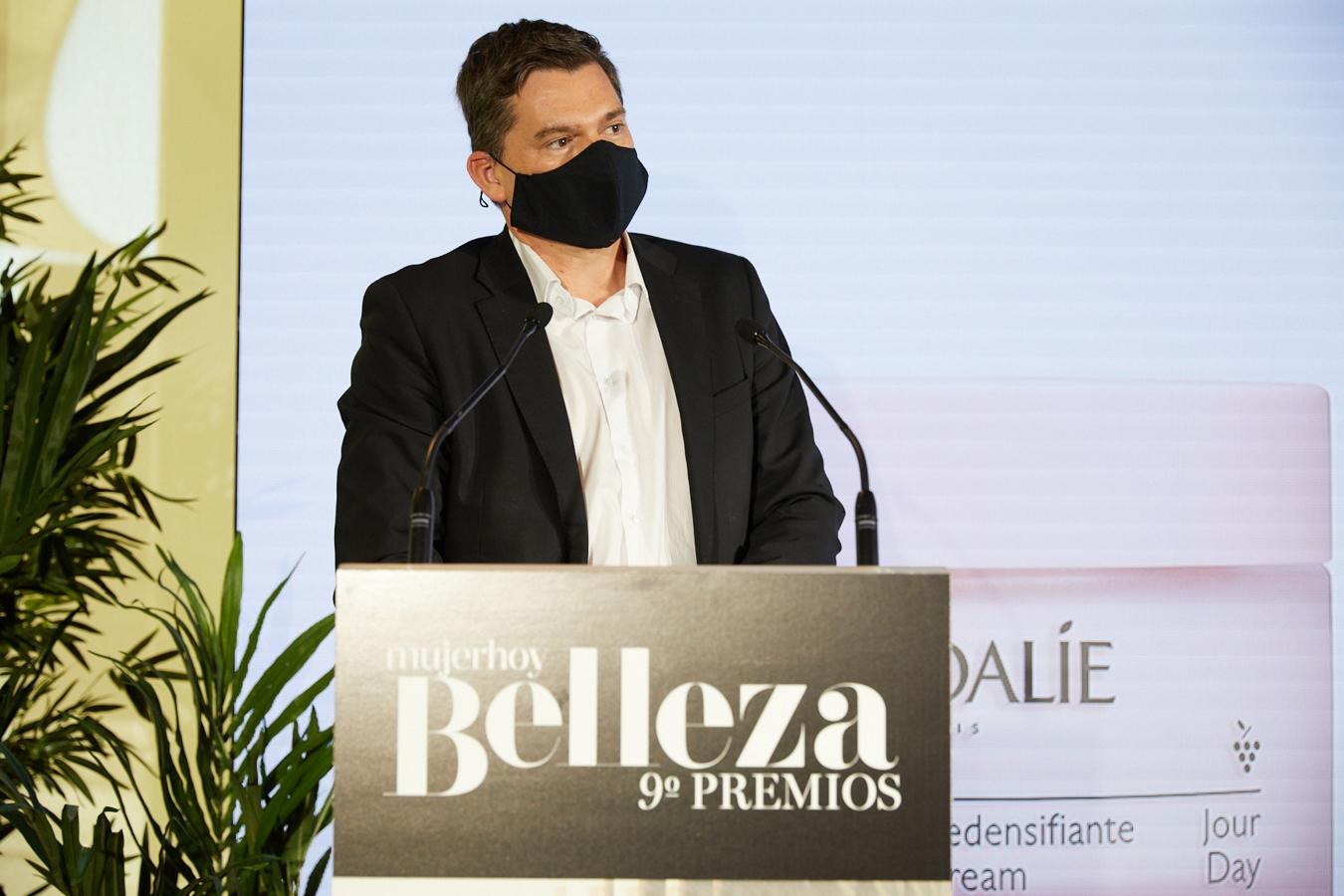 Resveratrol Lift Crème Cachemire Redensifiante de Caudalie se ha llevado el galardón en esta categoría y ha querido agradecer el premio Philippe Casara, country manager de Caudalie España.