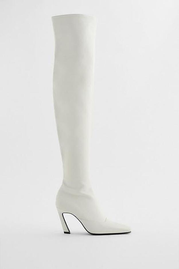 Botas blancas de Zara (69,95 euros):
