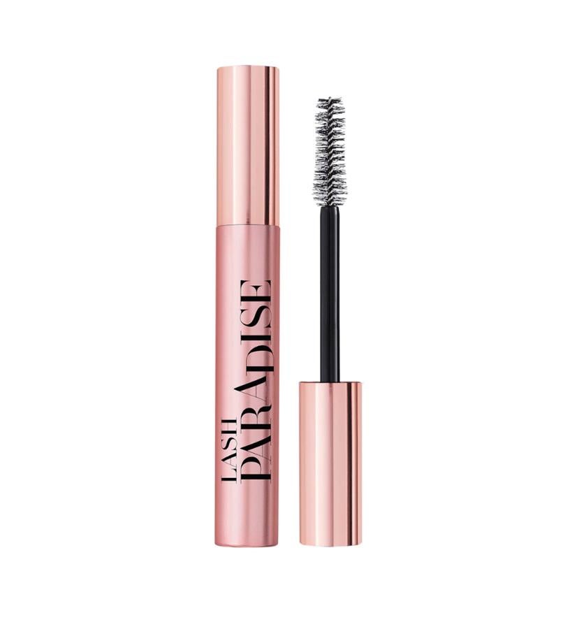 Su fórmula bálsamo cremosa está enriquecida con aceite de ricino, que cuida las pestañas, dejándolas más suaves, flexibles y ligeras. Las púas ultrasuaves de su cepillo captan todas las pestañas densificándolas y elevándolas.  Paradise Máscara de pestañas volumen y longitud Paradise L'Oréal Paris  (12,25 €).