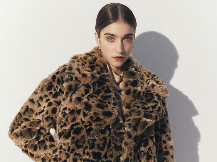 Fotos: Apuesta por los estampados y diseños tendencia para tus abrigos de última colección