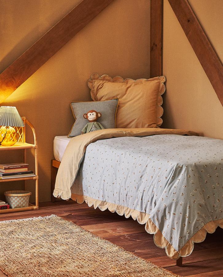 No puede ser más ideal esta funda de edredón nórdico infantil reversible de Zara Home, rebajada en el Black Friday a 20.79 euros.