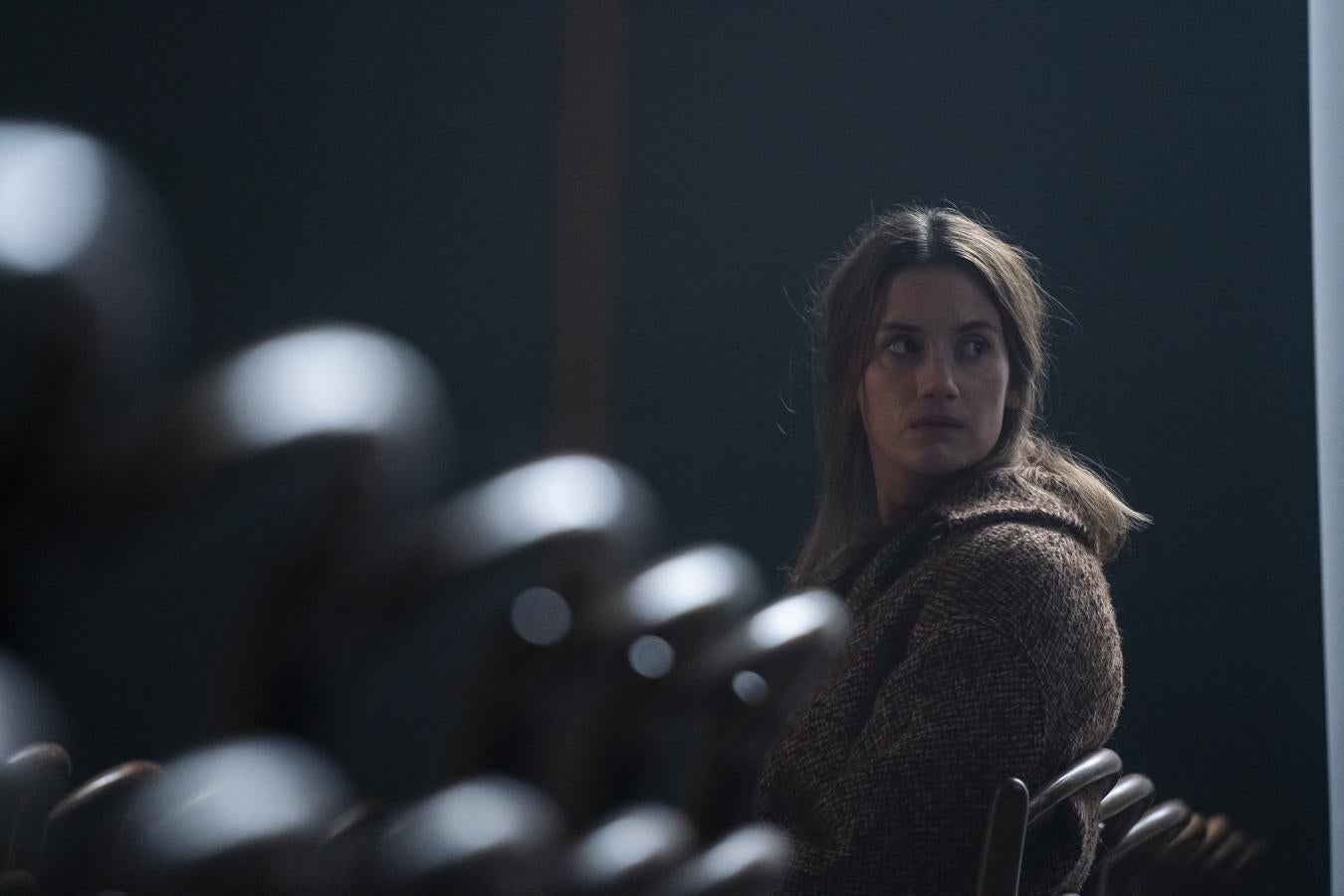 Equinox. Temporada 1. Netflix. 30 de diciembre. Esta serie danesa que para algunos recogerá el testigo de ‘Dark’ narra la historia de Astrid, una joven que vive tranquilamente con su familia hasta que reaparecen las pesadillas que le causó la desaparición de una compañera de clase once años atrás. El comienzo de una inquietante aventura que le llevará a descubrir una verdad tan siniestra como perturbadora que la implica en la desaparición de una forma que nunca se habría imaginado.