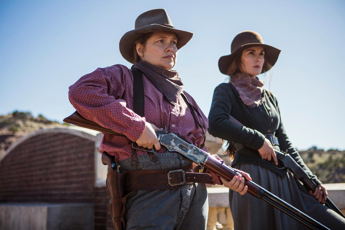 Godless. 7 episodios. NetflixAntes de deslumbrar al mundo con la historia de la ajedrecista Beth Harmon Scott Frank, su creador, dirigió y escribió para la plataforma de streaming este interesante y precioso western feminista ambientado a finales del siglo XIX en una localidad de Nuevo México en la que las mujeres son mayoría. Con Michelle Dockery (‘Downton Abbey’), Merritt Wever (‘Creedme’) y Jeff Daniels (‘The Newsroom’) como protagonistas es una interesantísima visión del género más tradicional del audiovisual norteamericano que, sin embargo, pasó desapercibido en 2017.