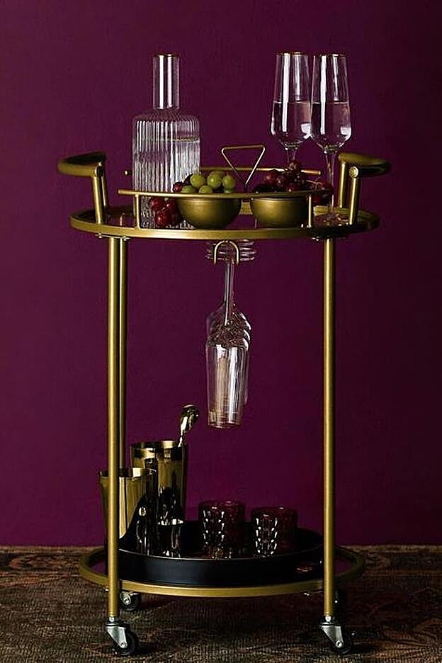 Desde la propia marca aseguran que esta mesa auxiliar tiene una gran demanda, y no todas las tiendas la tienen disponible.