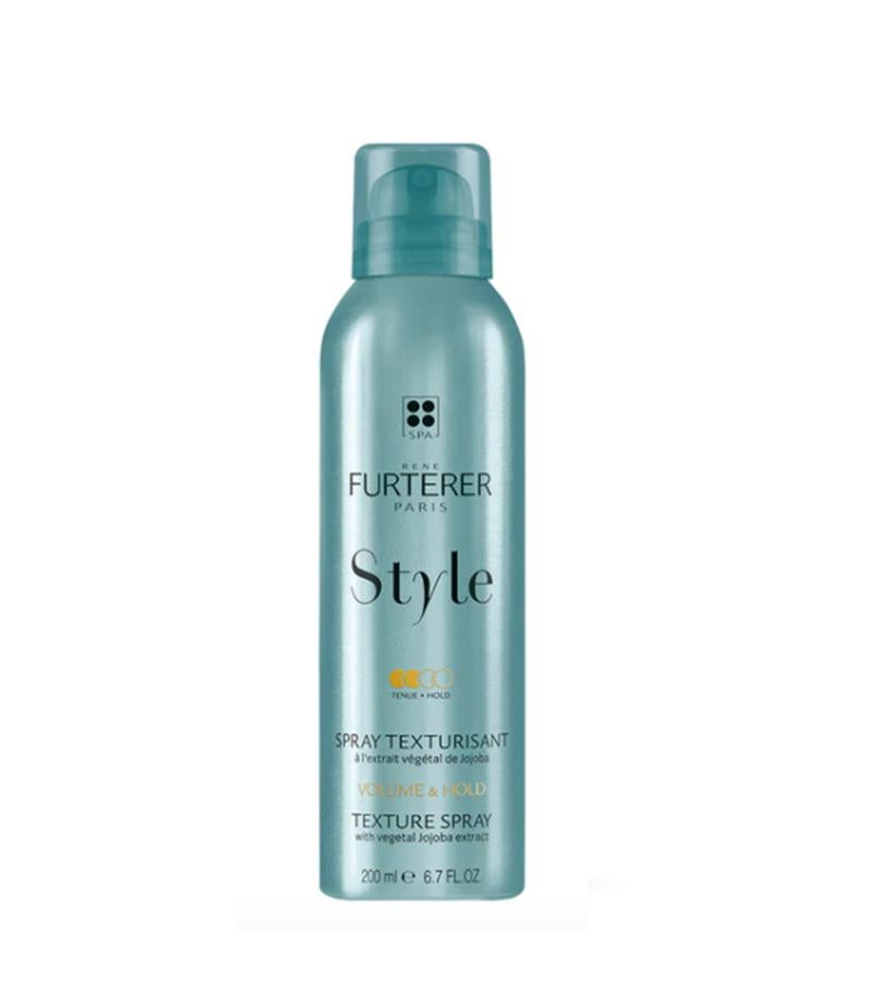 Aplicado en las raíces proporciona volumen instantáneo; sobre en los largos, densifica el cabello y proporciona cuerpo y agarre para facilitar un trenzado o un recogido. Contiene extracto vegetal de jojoba, que también aporta brillo.  Style Spray Texturizante de René Furterer  (20,20 €).