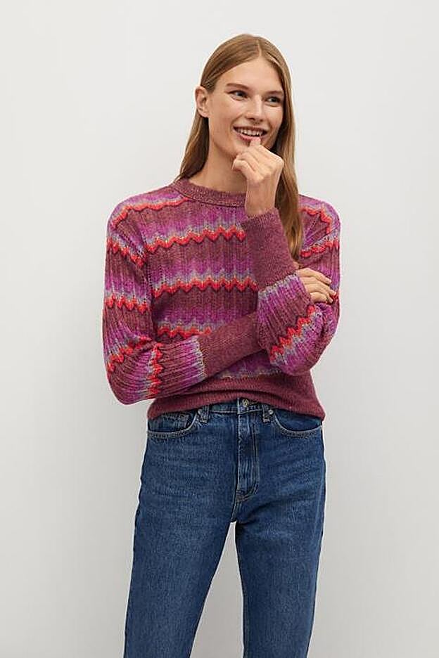 Jersey con estampado multicolor e hilo metalizado de las rebajas de Mango (22,90 euros)